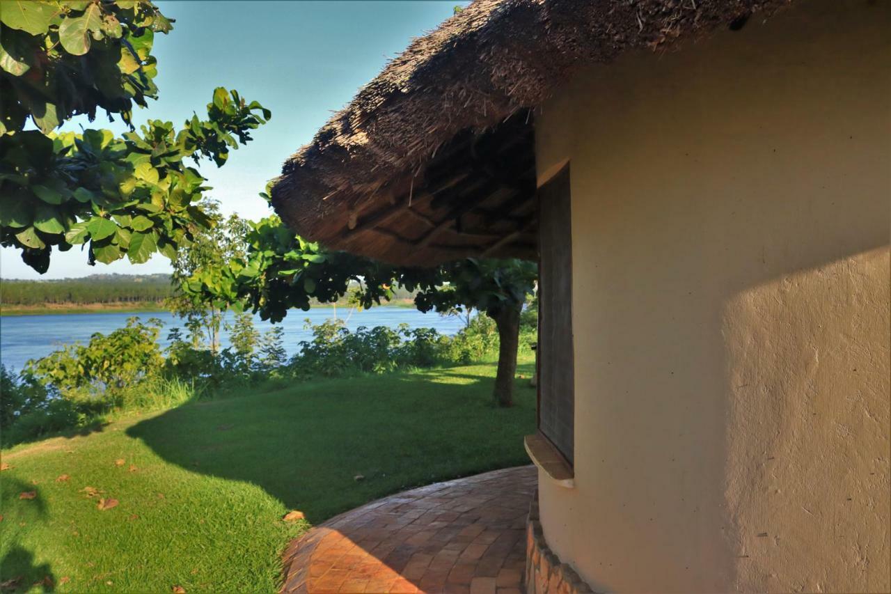 The Haven Hotel Jinja Esterno foto