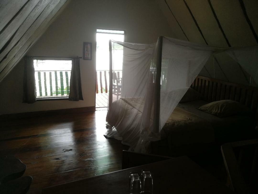 The Haven Hotel Jinja Esterno foto